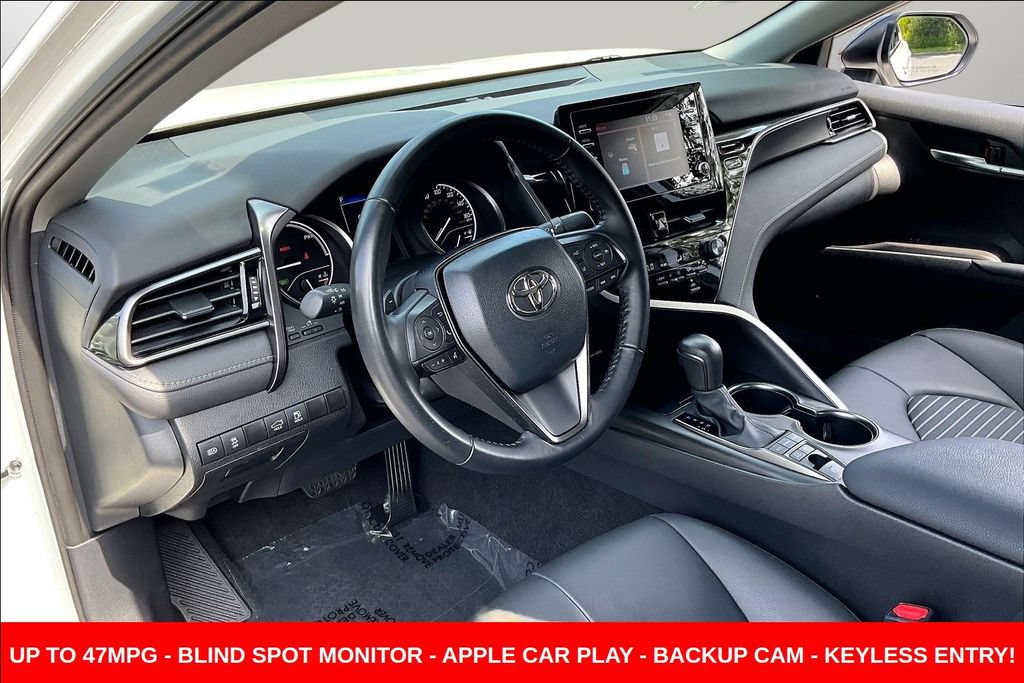 Used 2023 Toyota Camry SE w/ Convenience Package FWD image 17