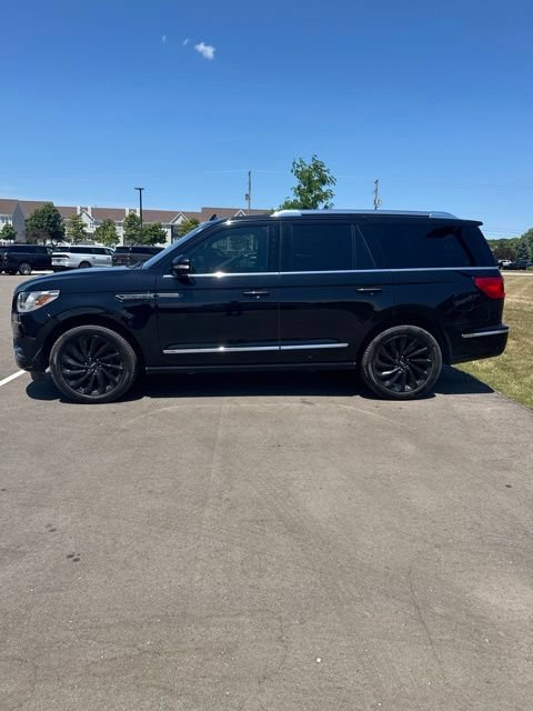 Used 2020 Lincoln Navigator Reserve w/ Equipment Group 208A Reserve AWD/4WD image 2