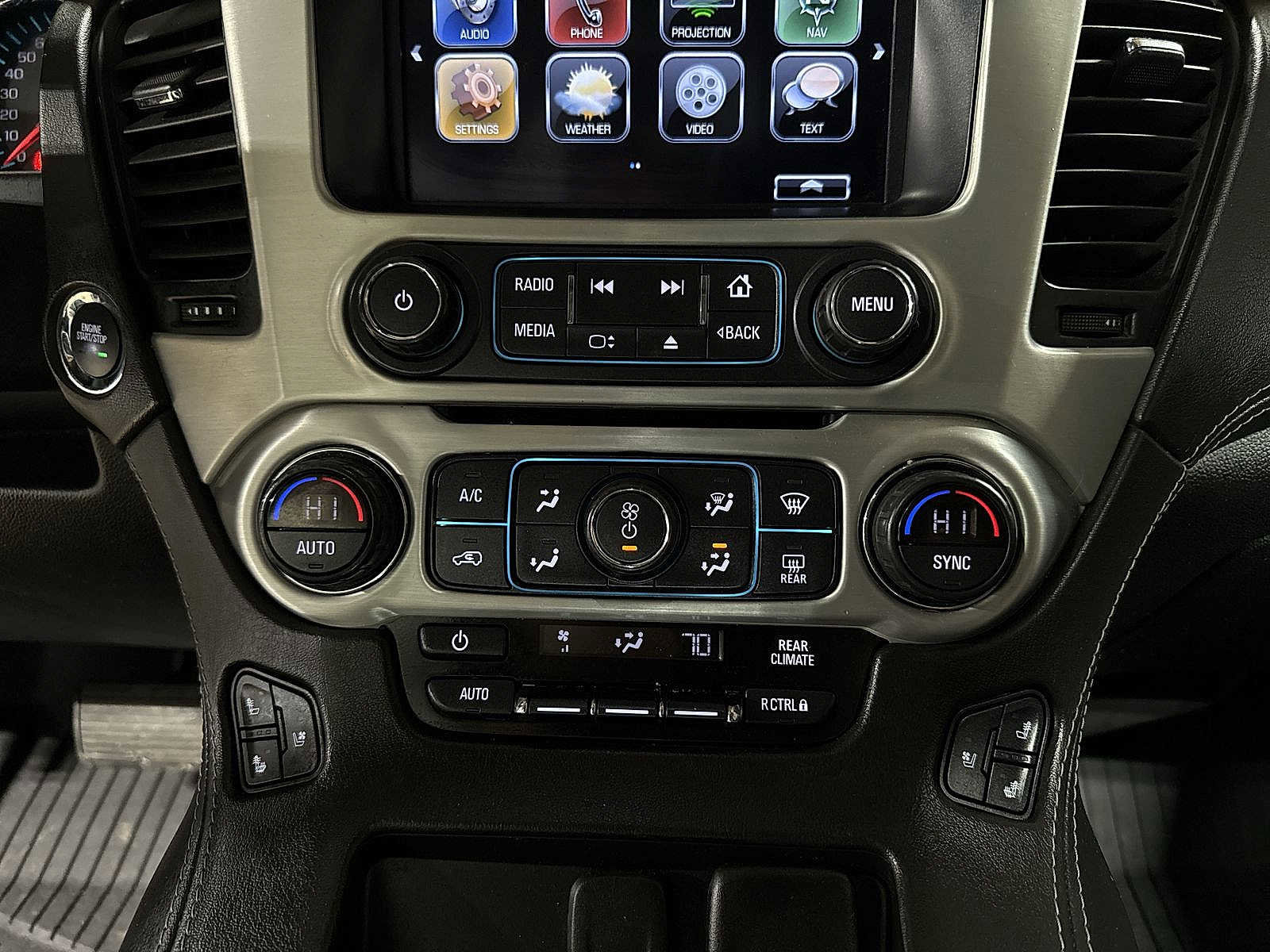 Used 2020 GMC Yukon XL SLT w/ Premium Edition image 23