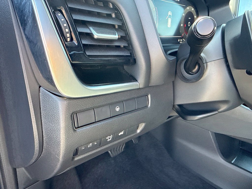 Certified 2026 Nissan Rogue SL AWD/4WD image 15