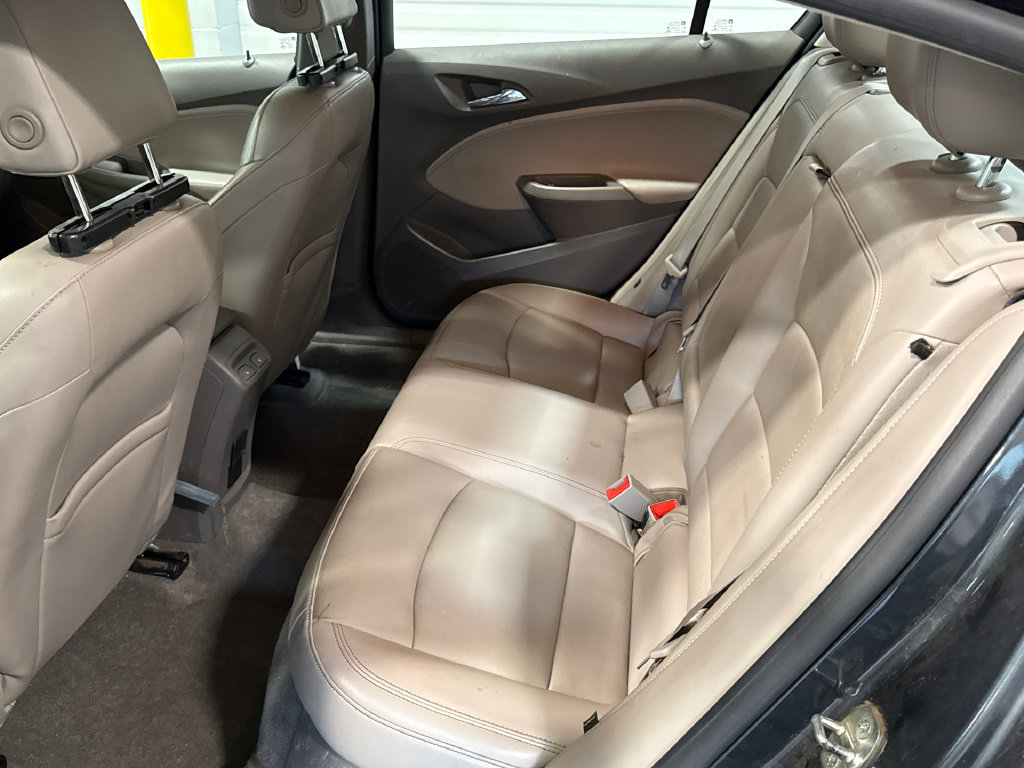 Used 2017 Chevrolet Cruze Premier FWD image 9
