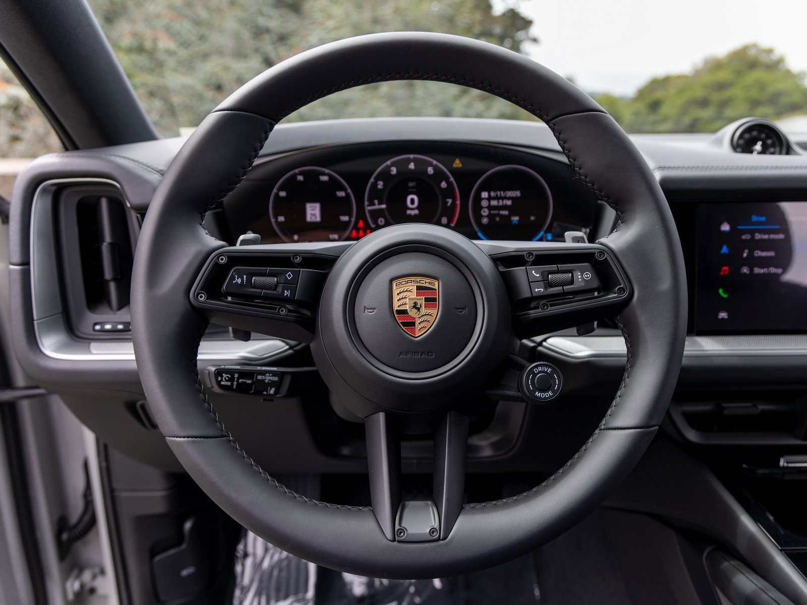 New 2026 Porsche Cayenne Coupe image 29