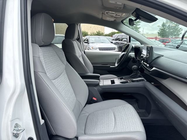 Used 2023 Toyota Sienna LE FWD image 28