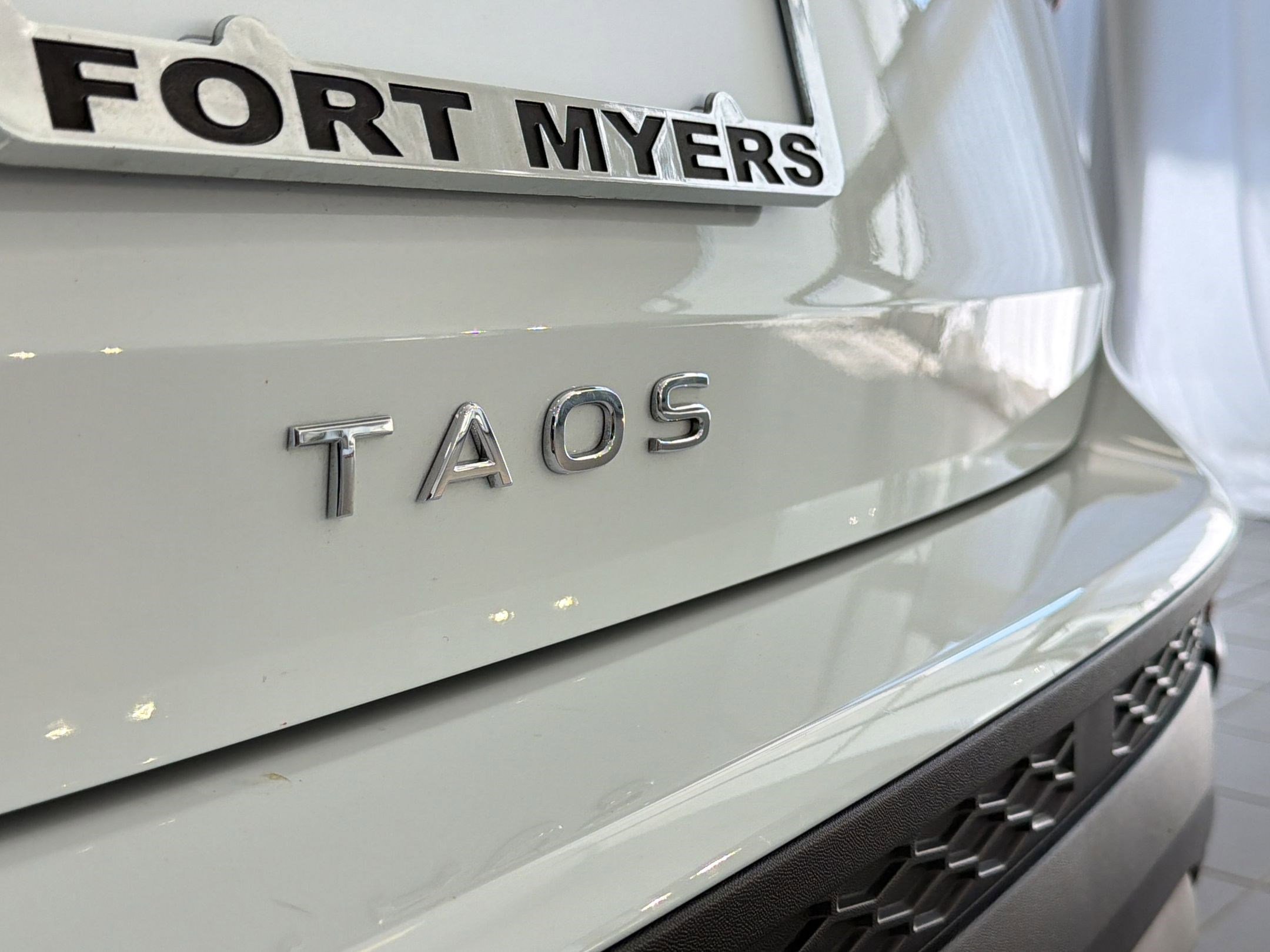 Used 2023 Volkswagen Taos S image 31