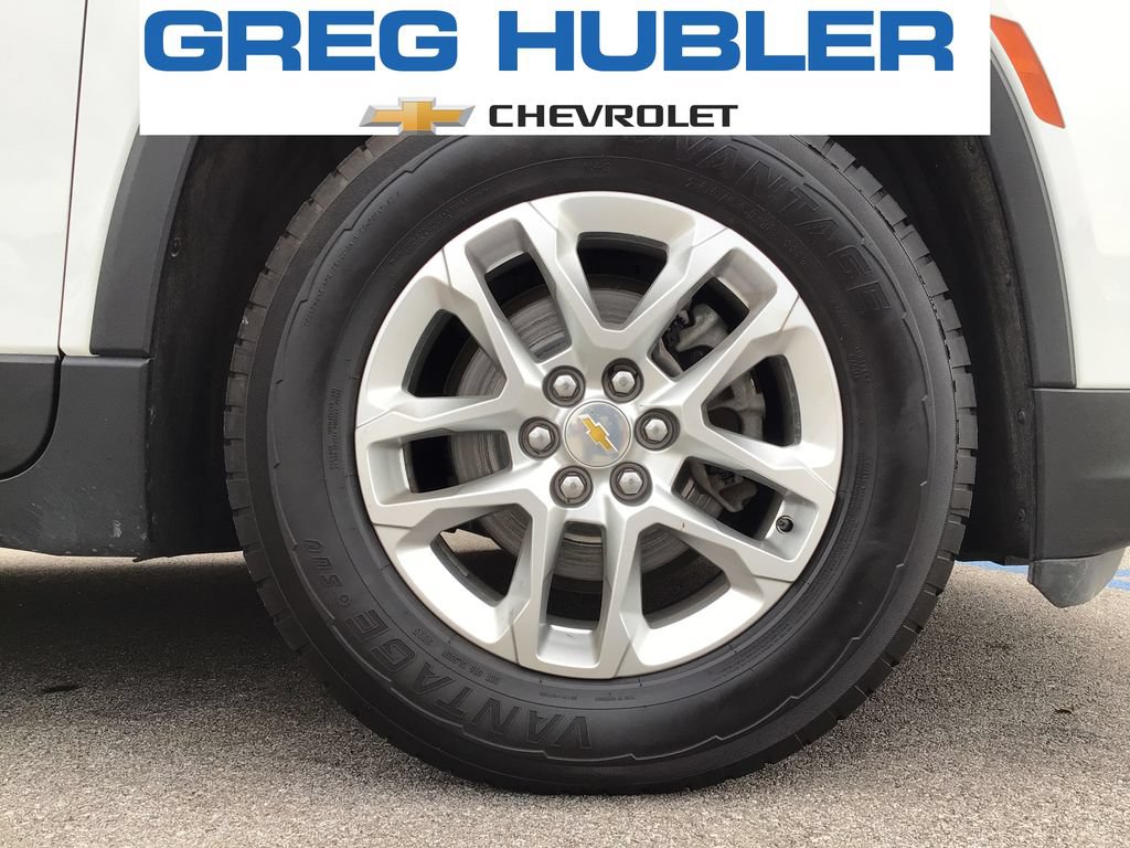 Used 2023 Chevrolet Traverse LS w/ Safety Package FWD image 16