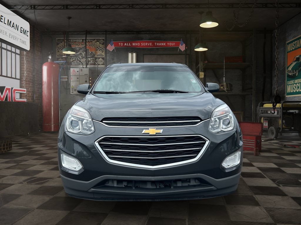 Used 2017 Chevrolet Equinox LT w/ Convenience Package FWD image 2
