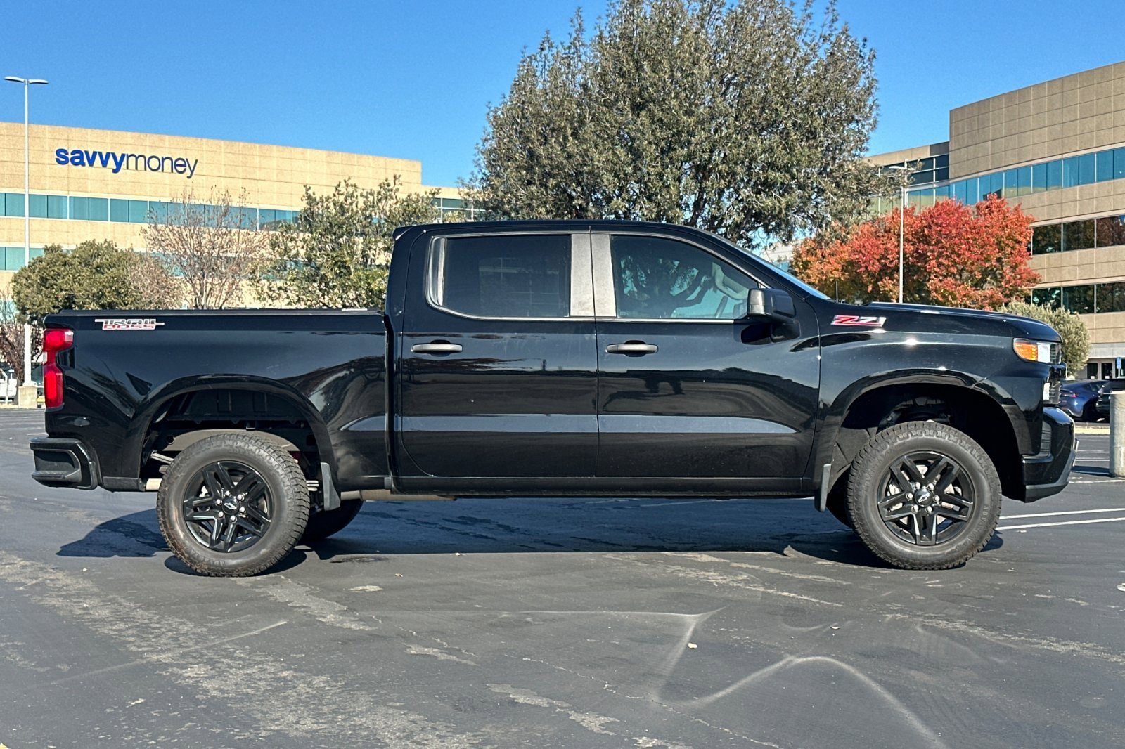 Used 2021 Chevrolet Silverado 1500 Custom Trail Boss w/ Midnight Edition image 3