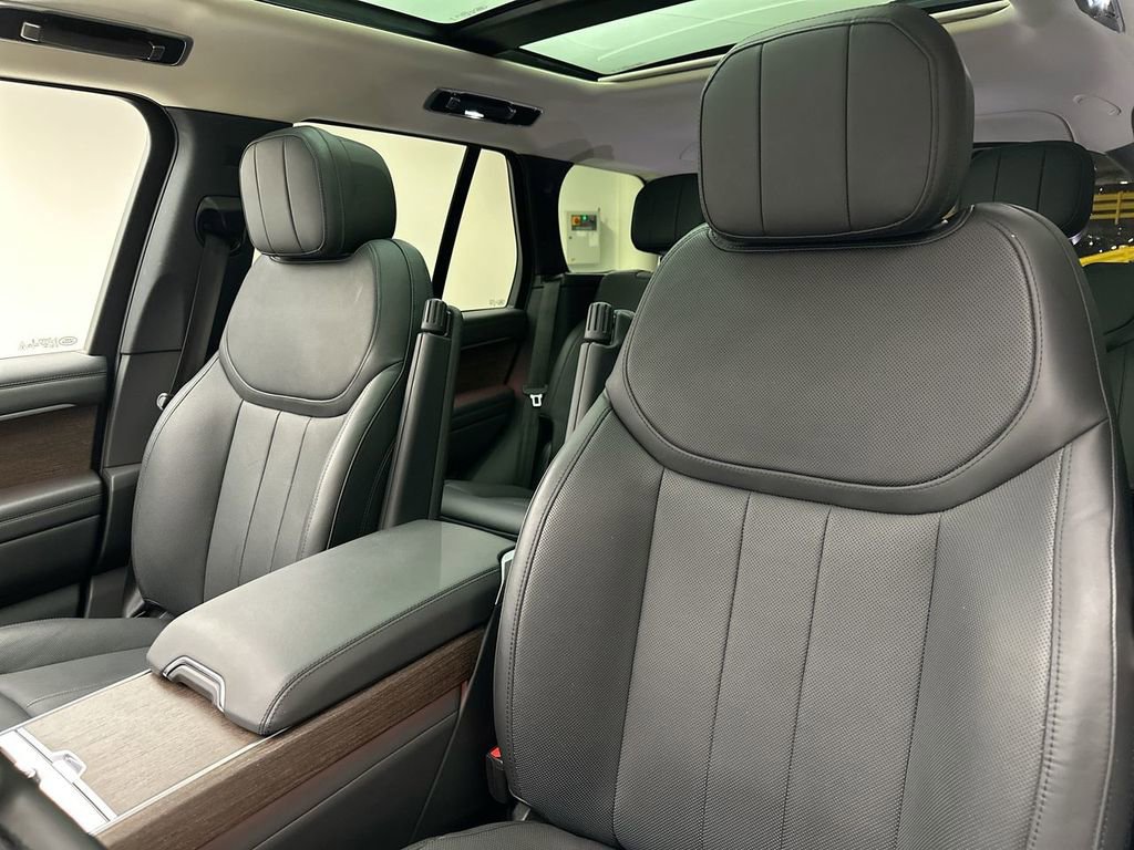 Certified 2023 Land Rover Range Rover SE image 22