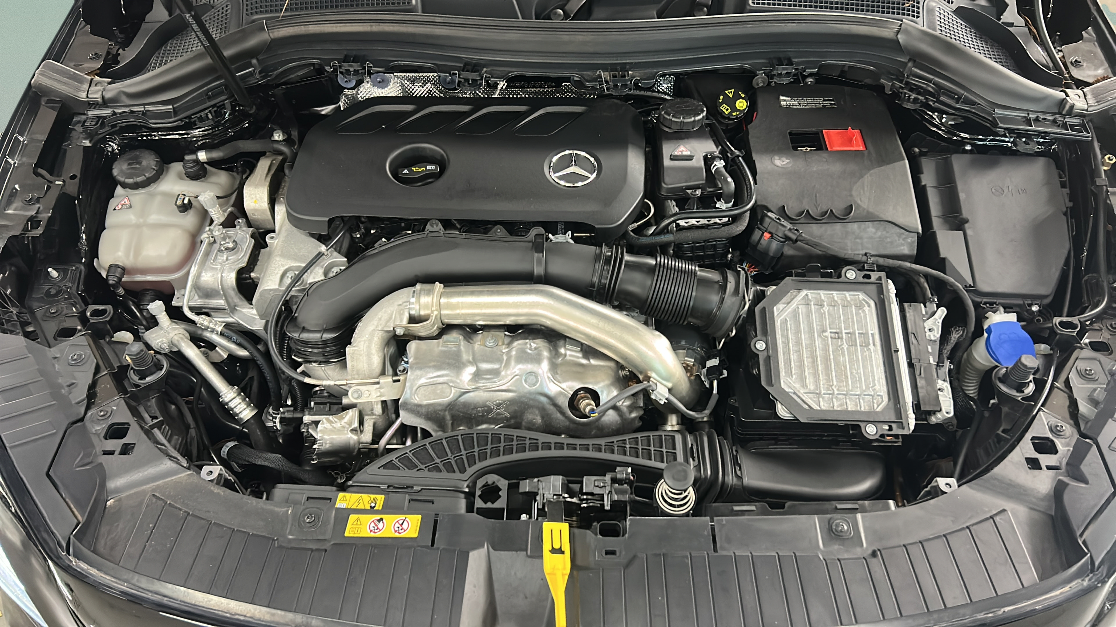 Used 2025 Mercedes-Benz GLA 250 image 32