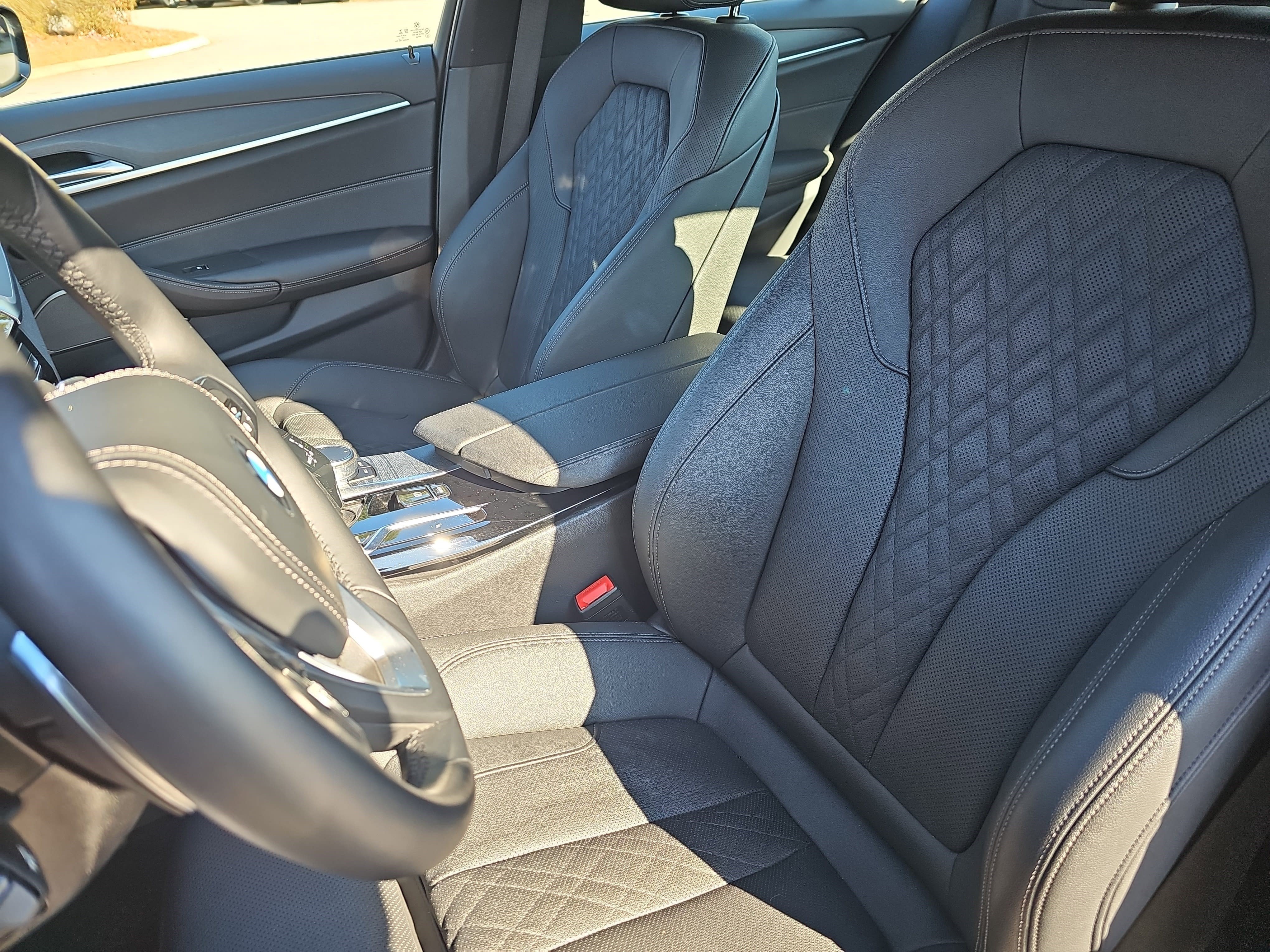 Certified 2023 BMW 530i w/ Premium Package image 16