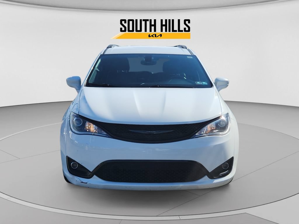 Used 2019 Chrysler Pacifica Touring-L Plus w/ S Appearance Package FWD image 8