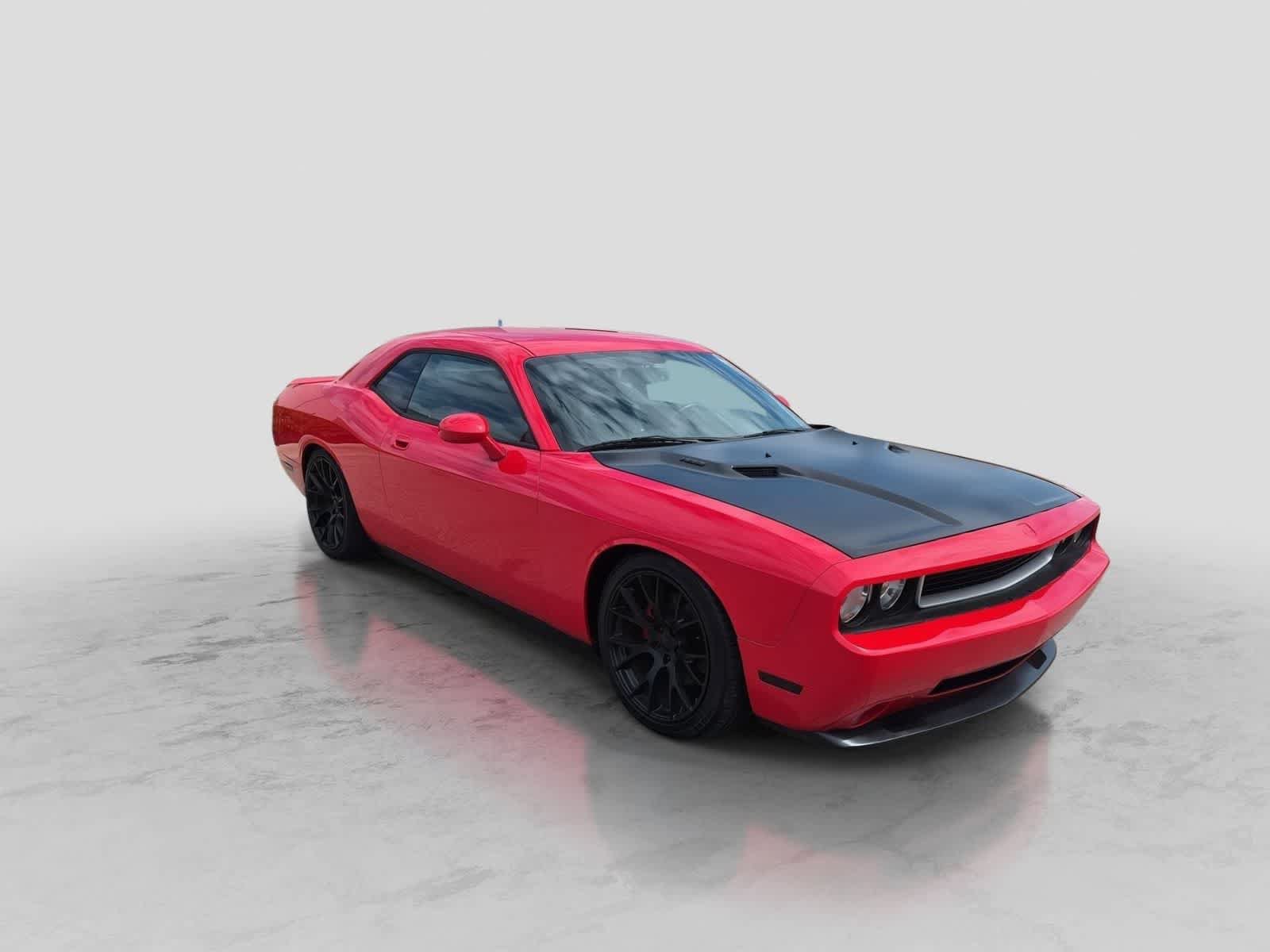 Used 2009 Dodge Challenger R/T RWD video 2