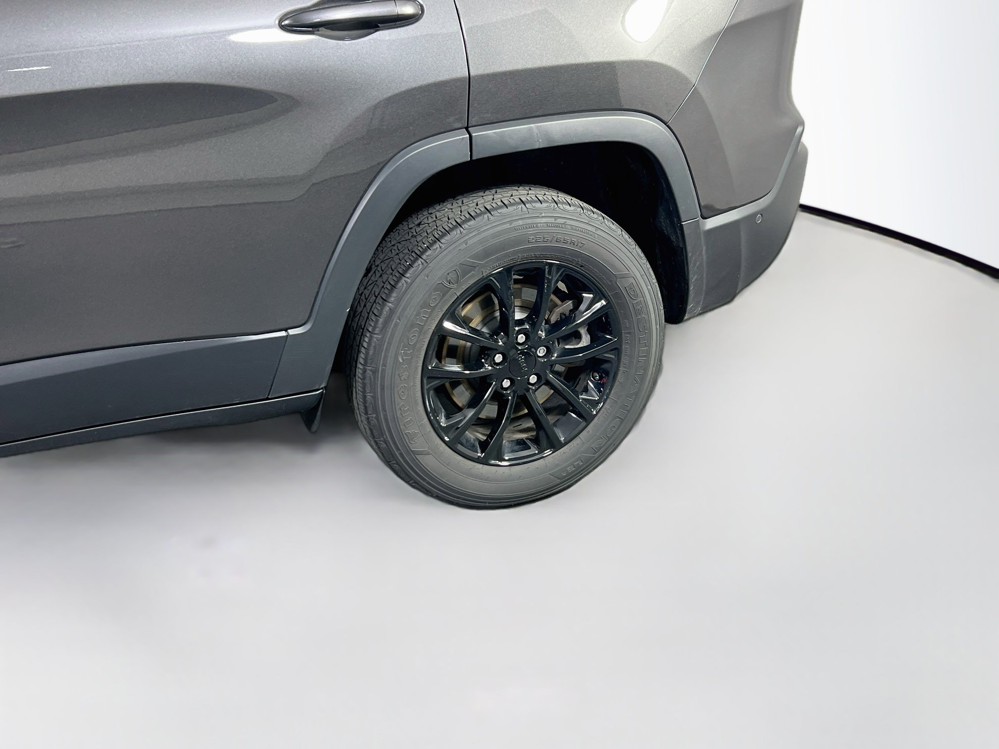 Used 2023 Jeep Cherokee Altitude Lux AWD/4WD image 30