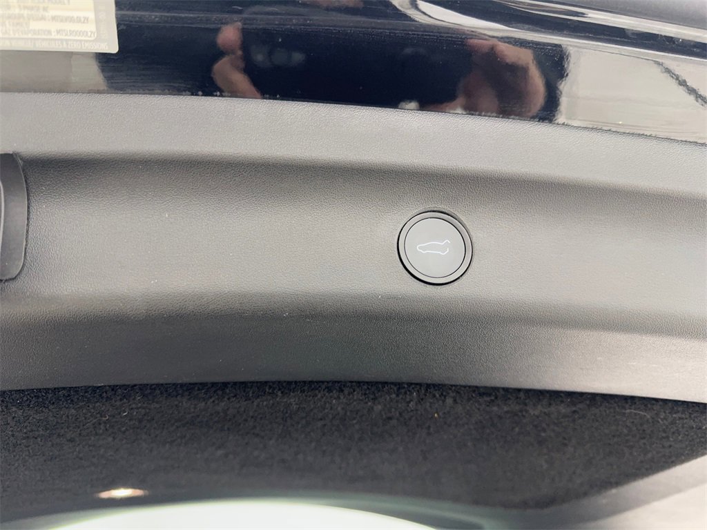 Used 2021 Tesla Model Y Long Range image 80