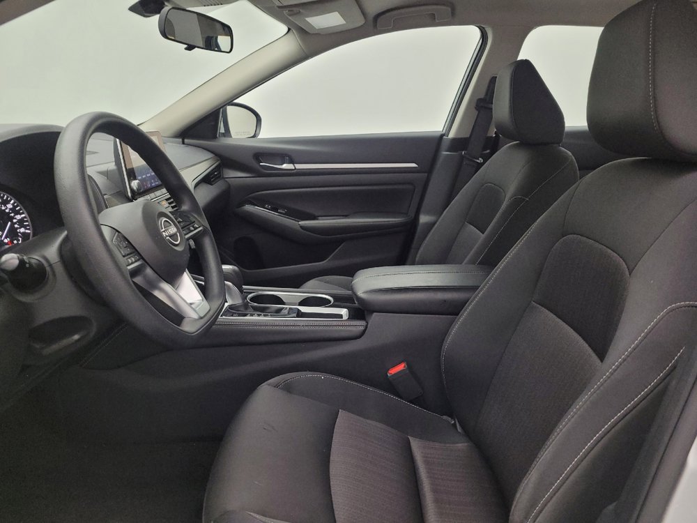 Used 2023 Nissan Altima 2.5 SV image 17
