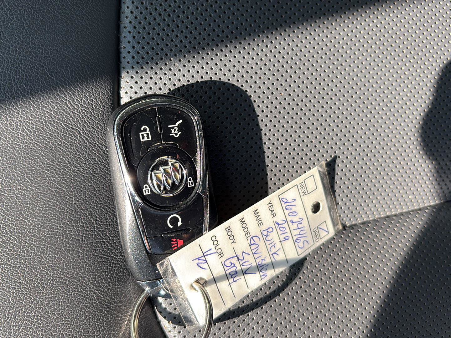 Used 2019 Buick Envision Essence FWD image 37