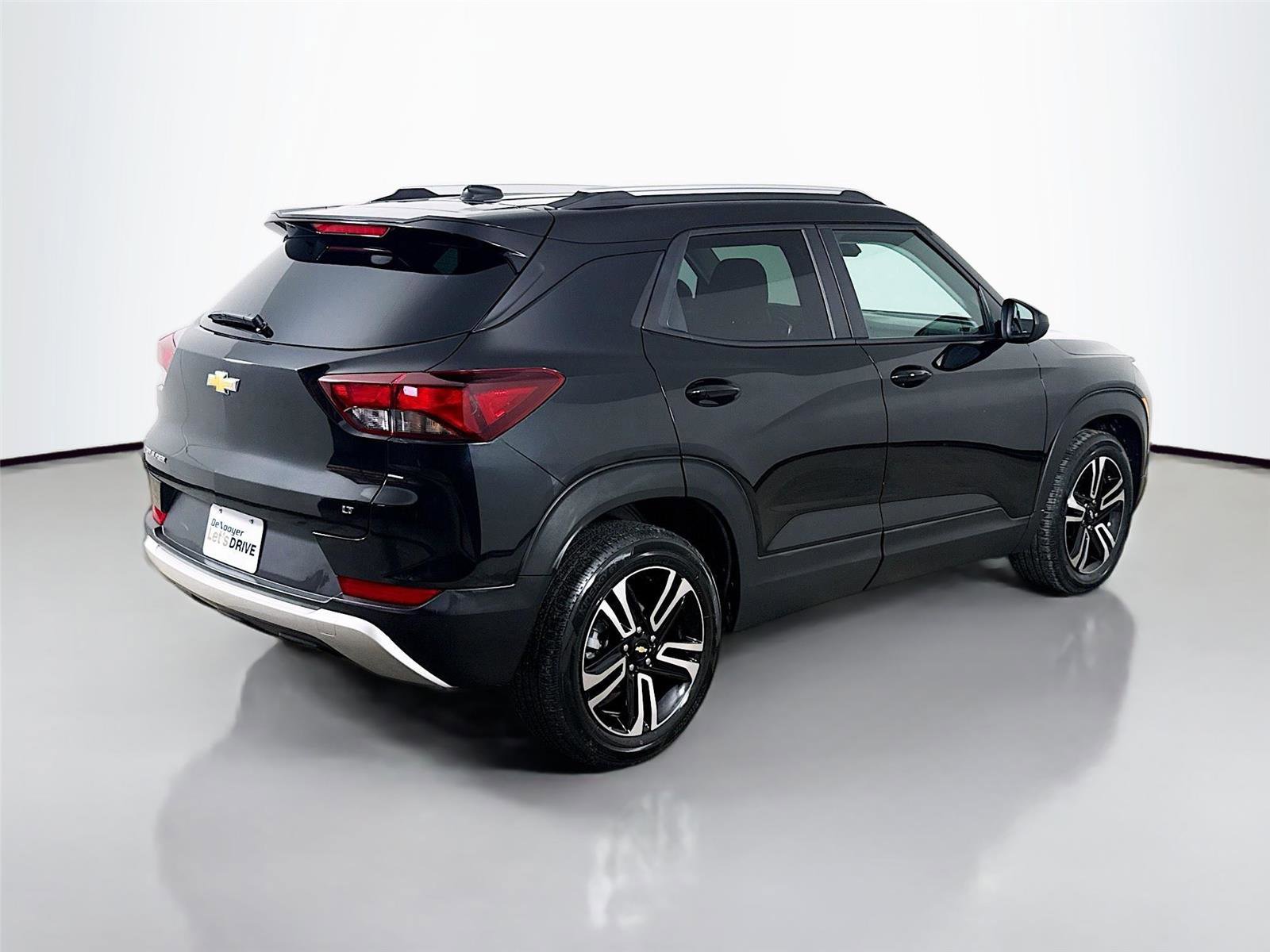 Used 2023 Chevrolet TrailBlazer LT image 9