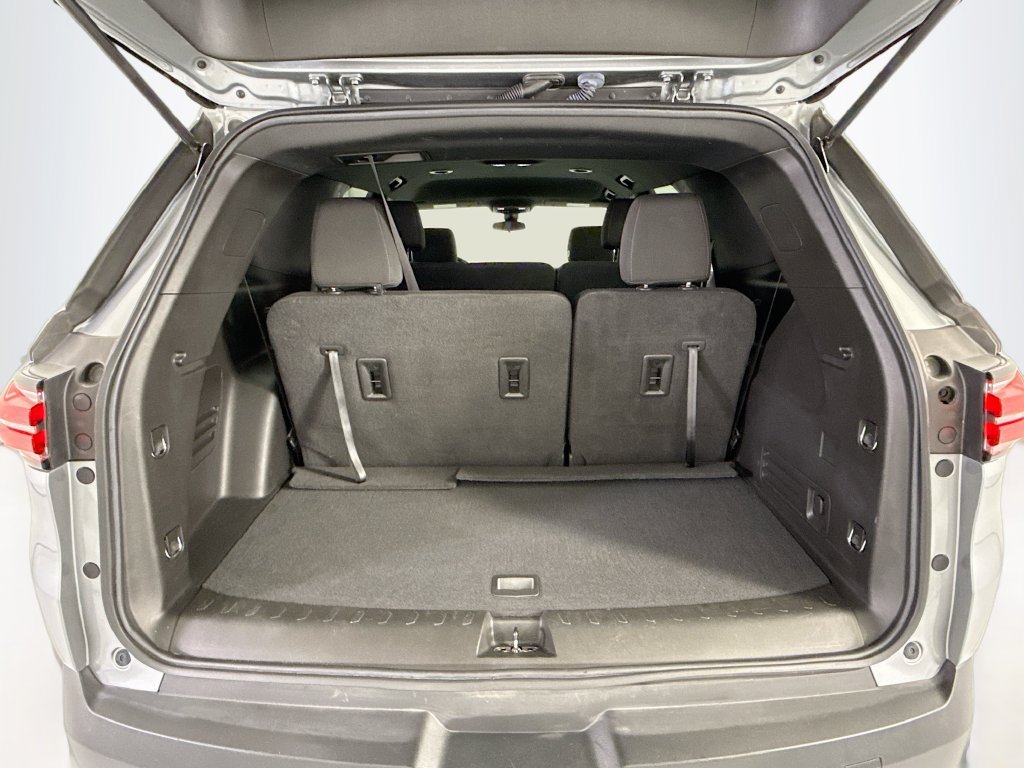 Used 2023 Chevrolet Traverse LT FWD image 26