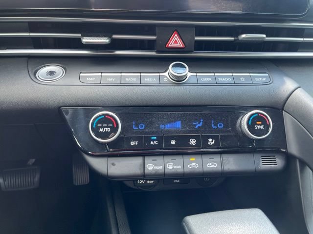 Used 2024 Hyundai Elantra SEL FWD image 24