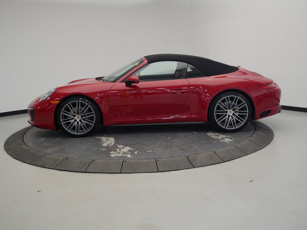 Certified 2019 Porsche 911 Carrera 4 image 2