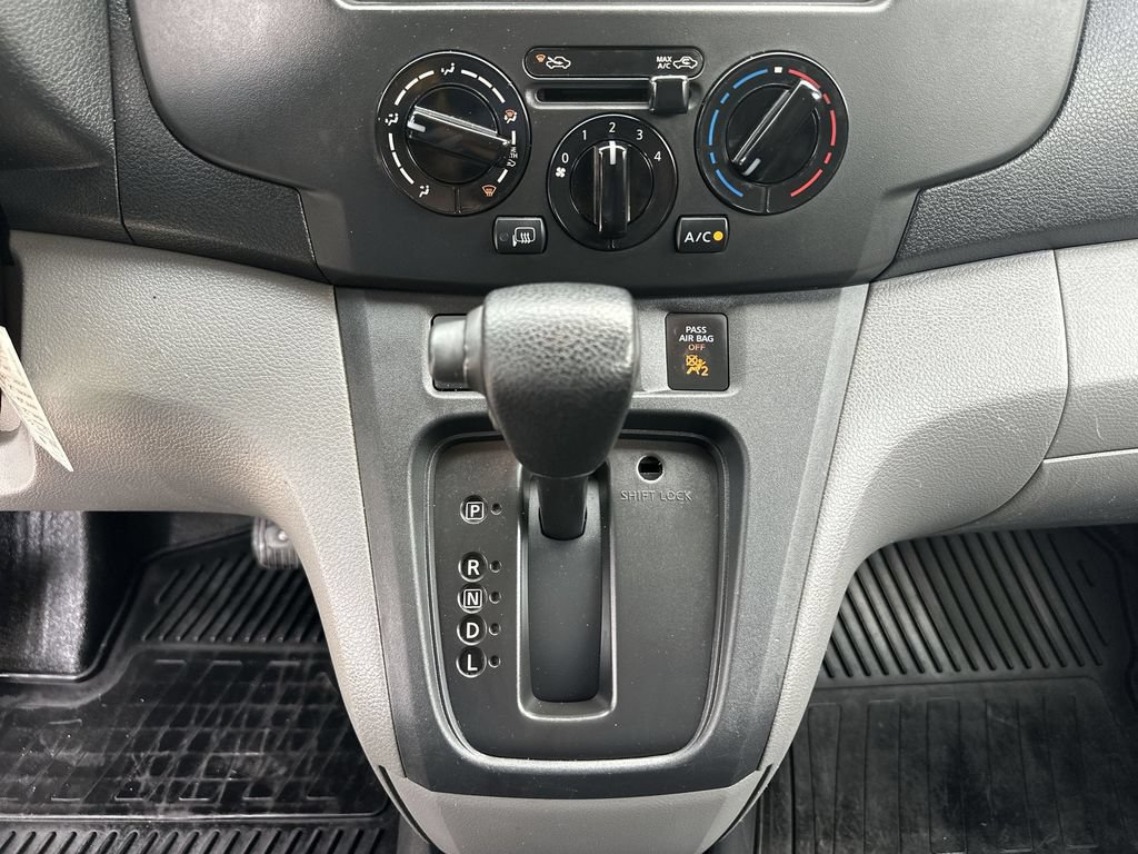 Used 2020 Nissan NV200 SV FWD image 33