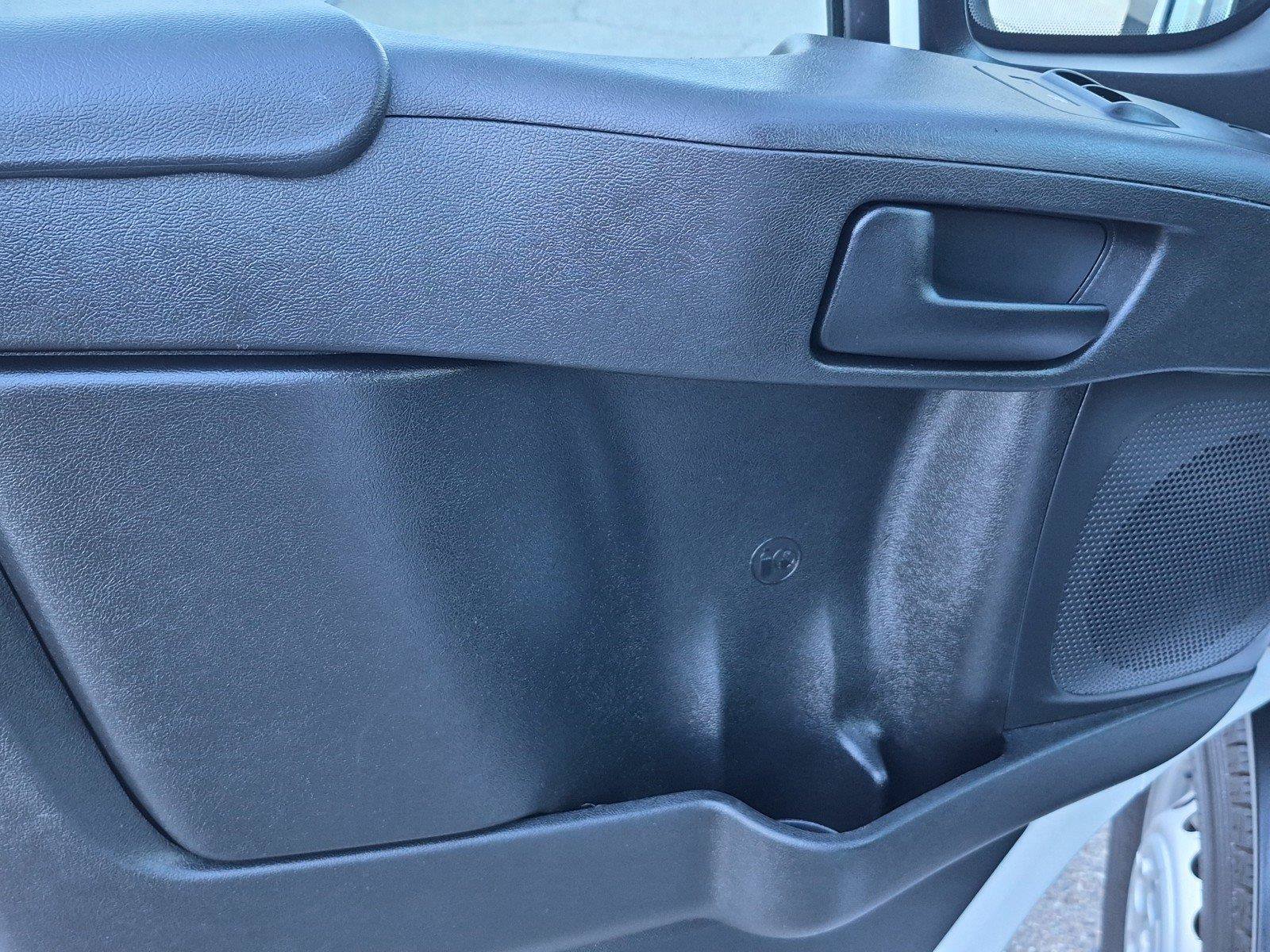 Used 2025 RAM ProMaster 2500 w/ U-Haul Equipment Group FWD image 17
