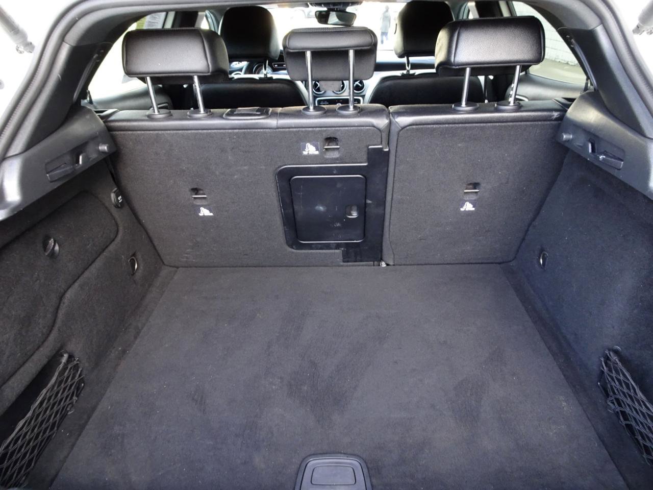 Used 2017 Mercedes-Benz GLA 250 GLA 250 4MATIC SUV image 8