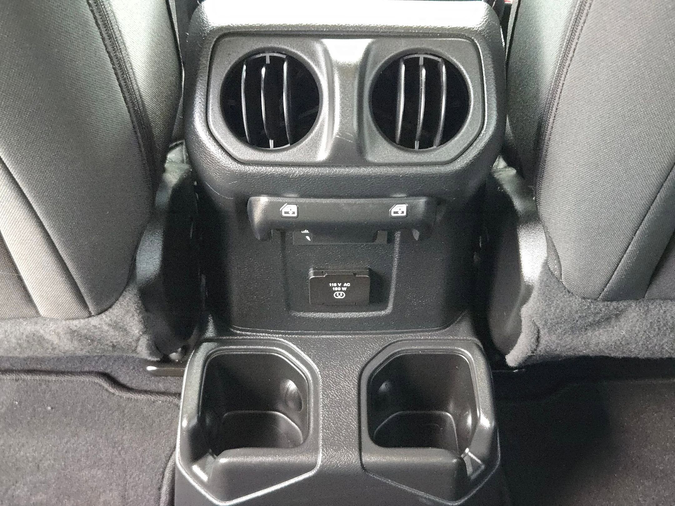 Used 2022 Jeep Wrangler Unlimited Sahara w/ Cold Weather Group image 24