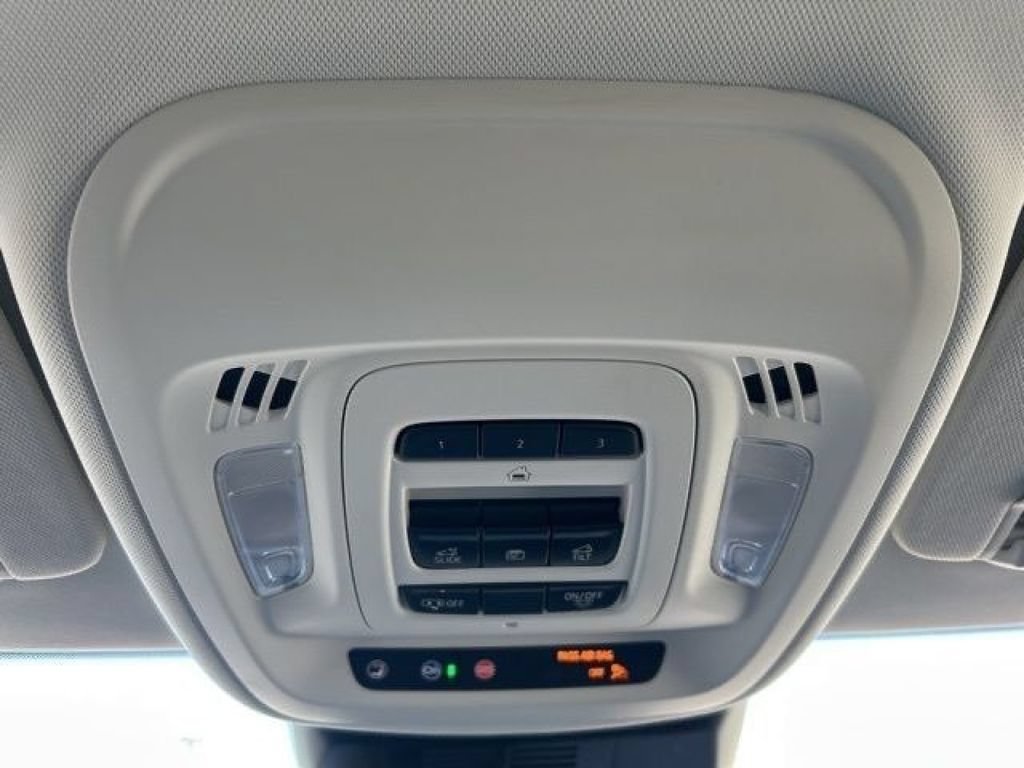 New 2025 Buick Envision Preferred AWD/4WD image 38