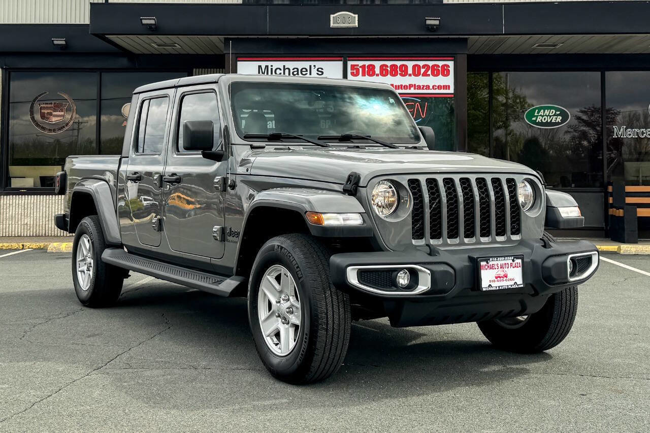 Used 2020 Jeep Gladiator Sport w/ Quick Order Package 24S AWD/4WD image 1