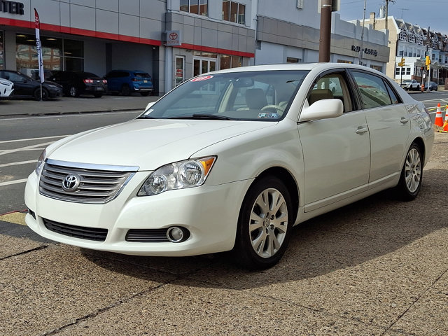 Used 2009 Toyota Avalon XLS image 3