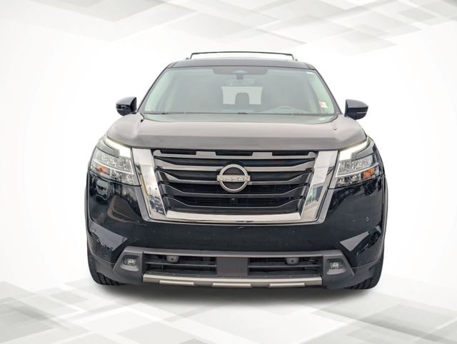 Used 2023 Nissan Pathfinder Platinum w/ Cargo Package image 9