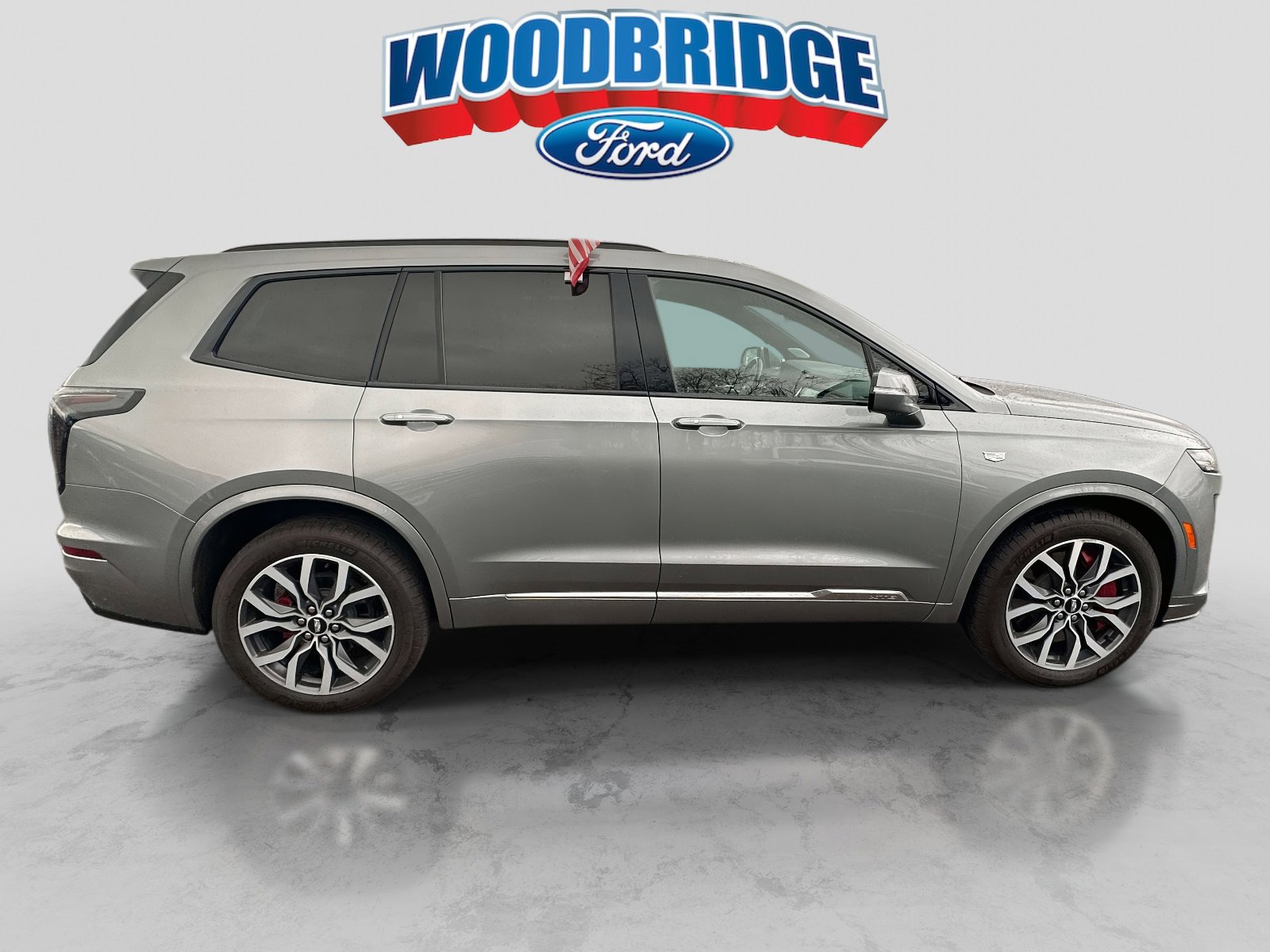 Used 2024 Cadillac XT6 Sport image 3