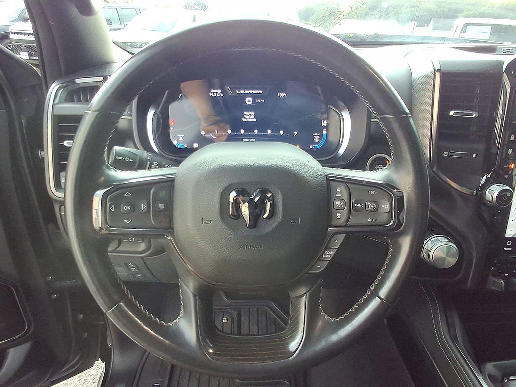Used 2024 RAM 1500 Limited AWD/4WD image 22