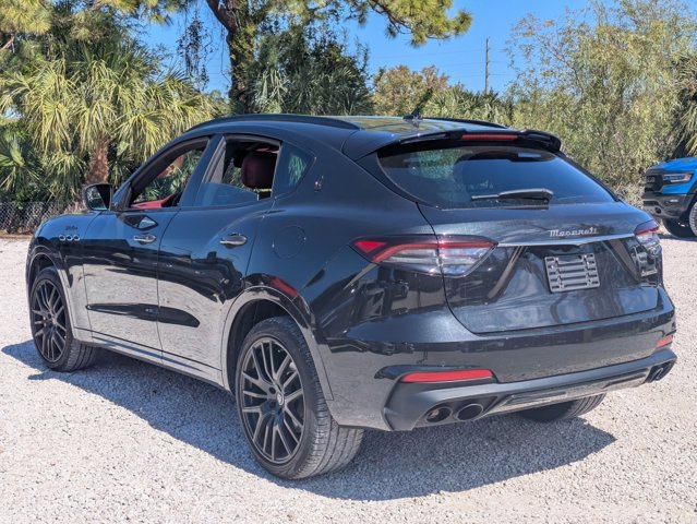 Used 2022 Maserati Levante Modena image 7