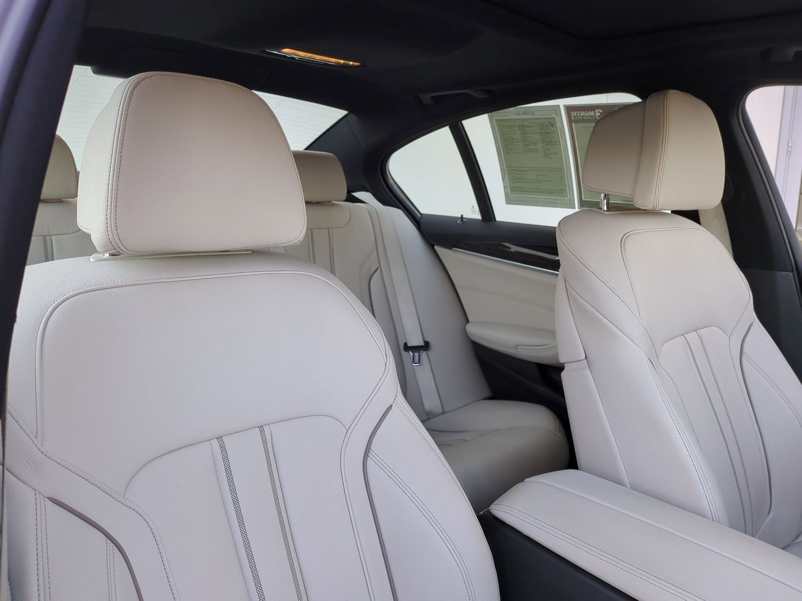 Used 2019 BMW 530e w/ Convenience Package image 33