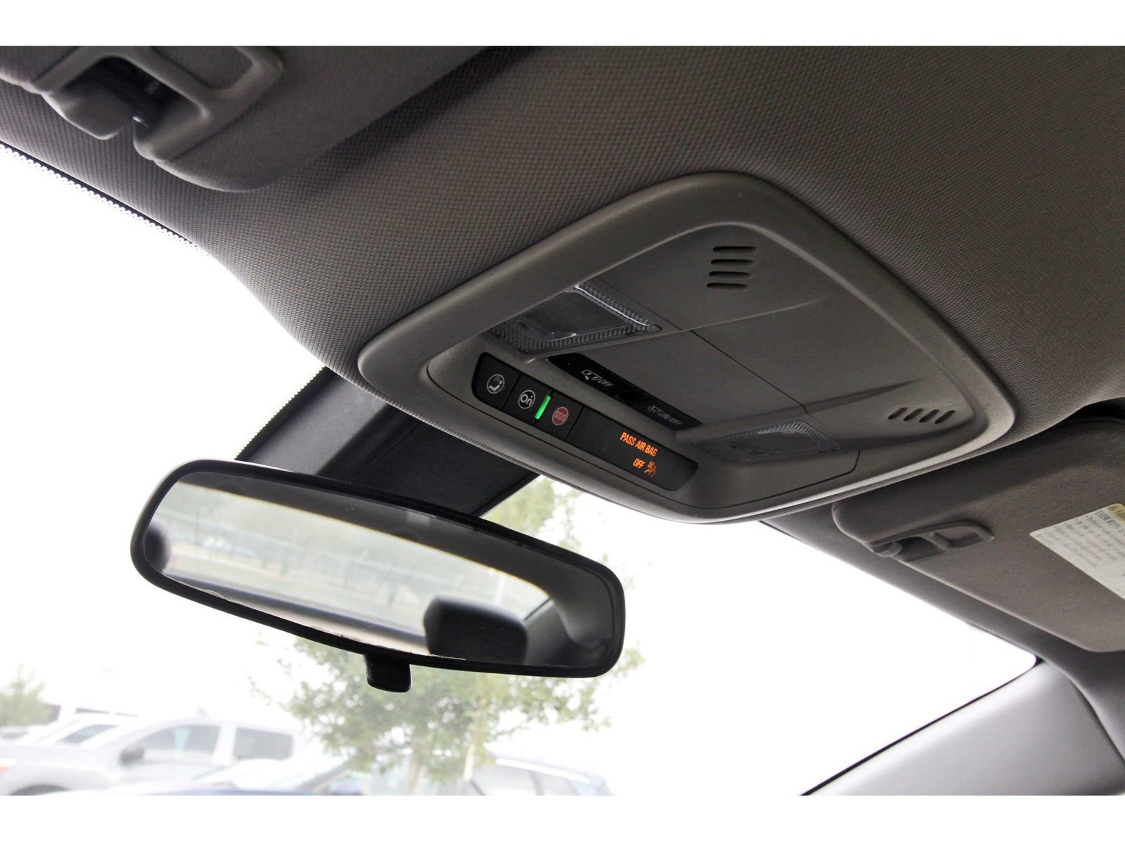 Used 2021 Chevrolet Malibu LT image 24