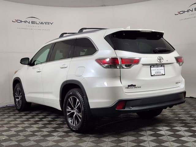 Used 2016 Toyota Highlander XLE AWD/4WD image 5
