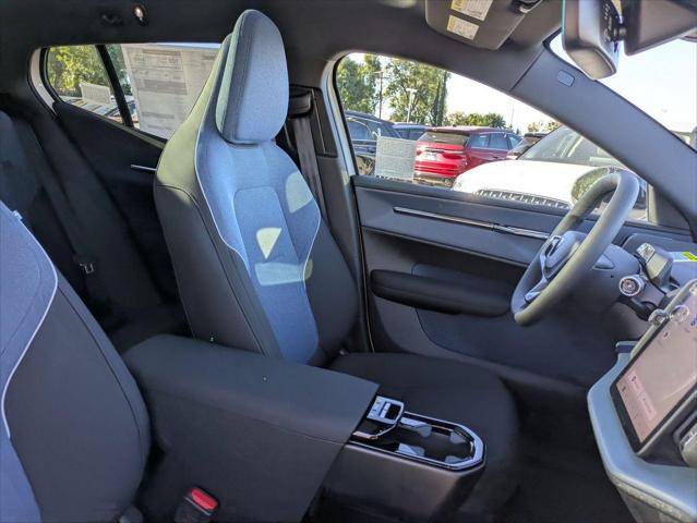 New 2026 Volvo EX30 Plus w/ Protection Package Premier AWD/4WD image 14