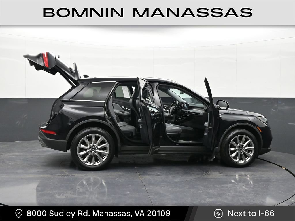 Used 2022 Lincoln Corsair AWD w/ Premium Package image 37