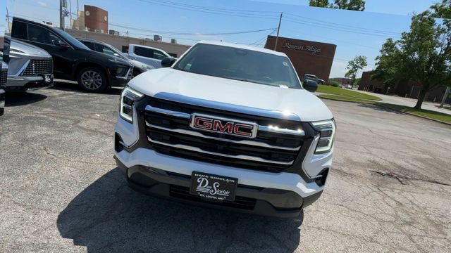 New 2026 GMC Terrain Elevation w/ Technology Package II AWD/4WD image 3