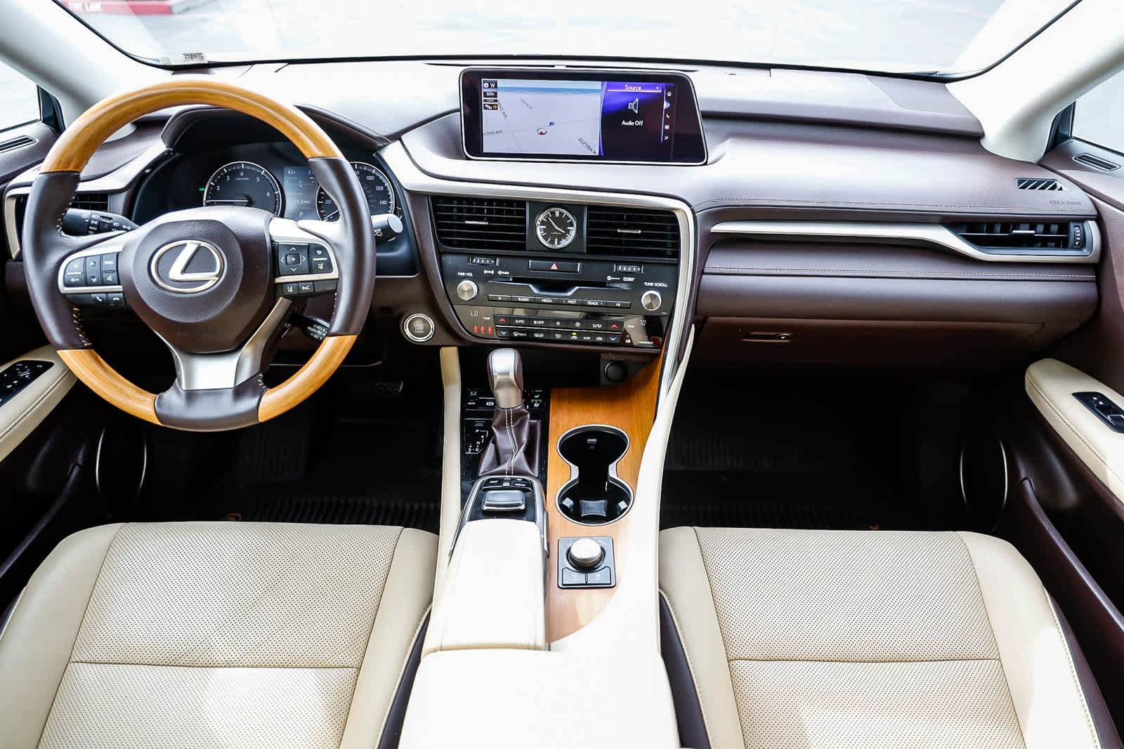 Used 2017 Lexus RX 350 AWD w/ Premium Package image 10