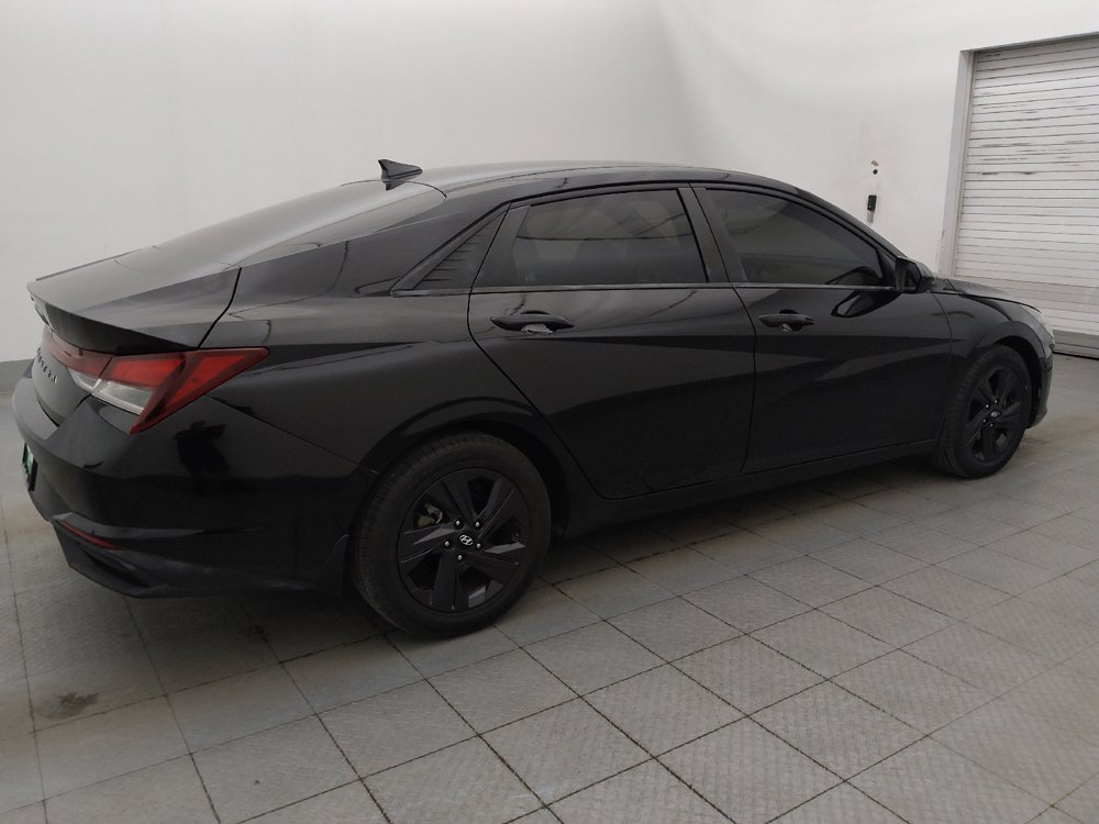 Used 2022 Hyundai Elantra SEL w/ Convenience Package FWD image 10