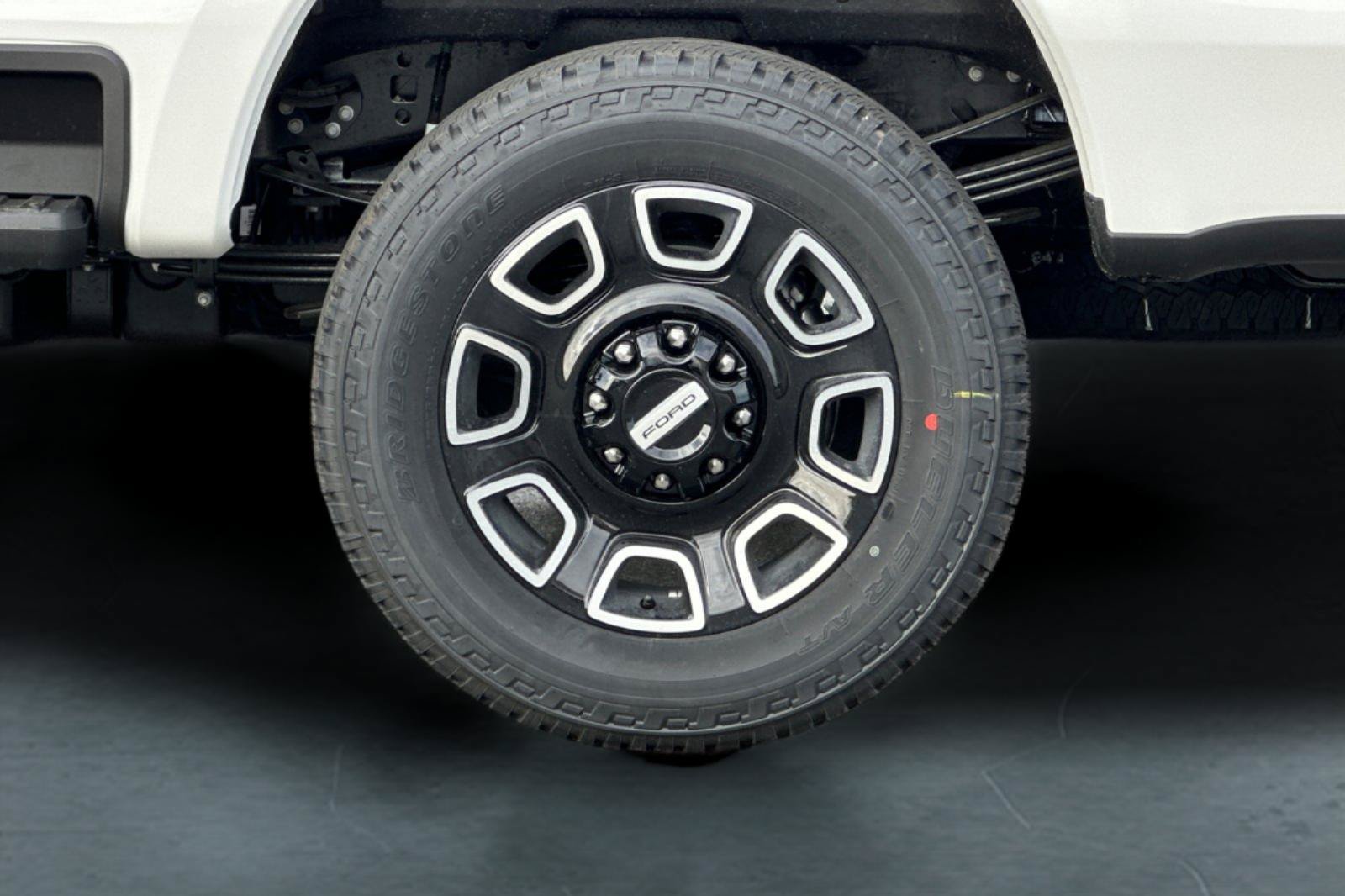 New 2026 Ford F250 Platinum AWD/4WD image 32