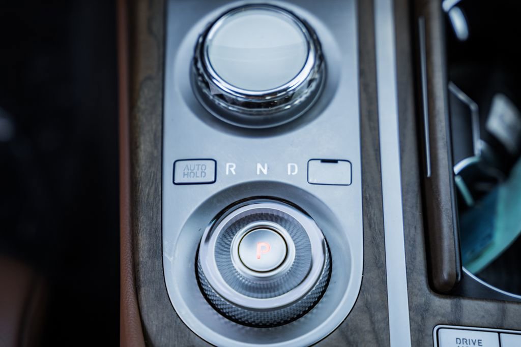 Used 2024 Genesis G80 image 23