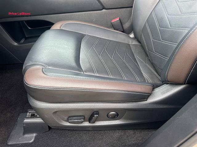 Certified 2025 Nissan Pathfinder Platinum w/ Cargo Package FWD image 15