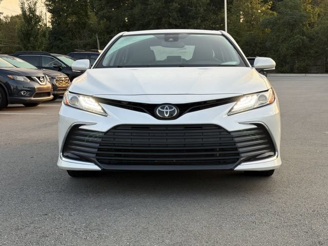 Used 2021 Toyota Camry XLE FWD image 8