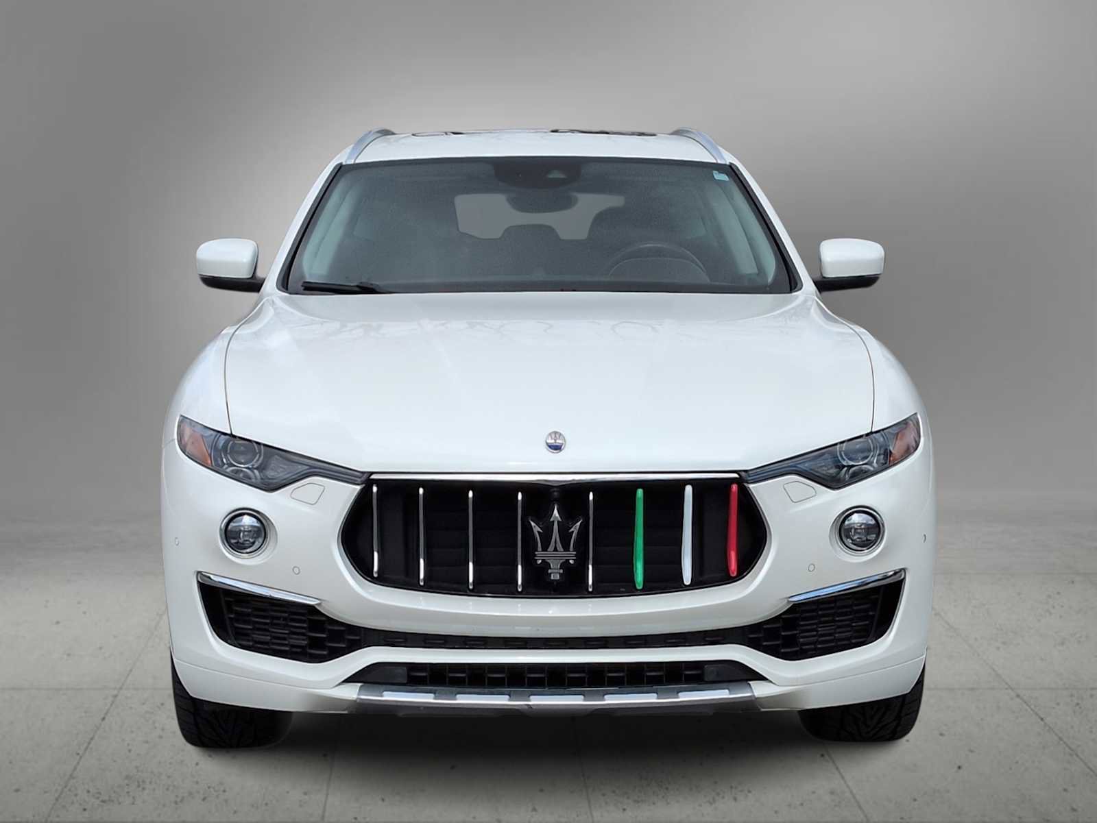 Used 2019 Maserati Levante S GranLusso image 3