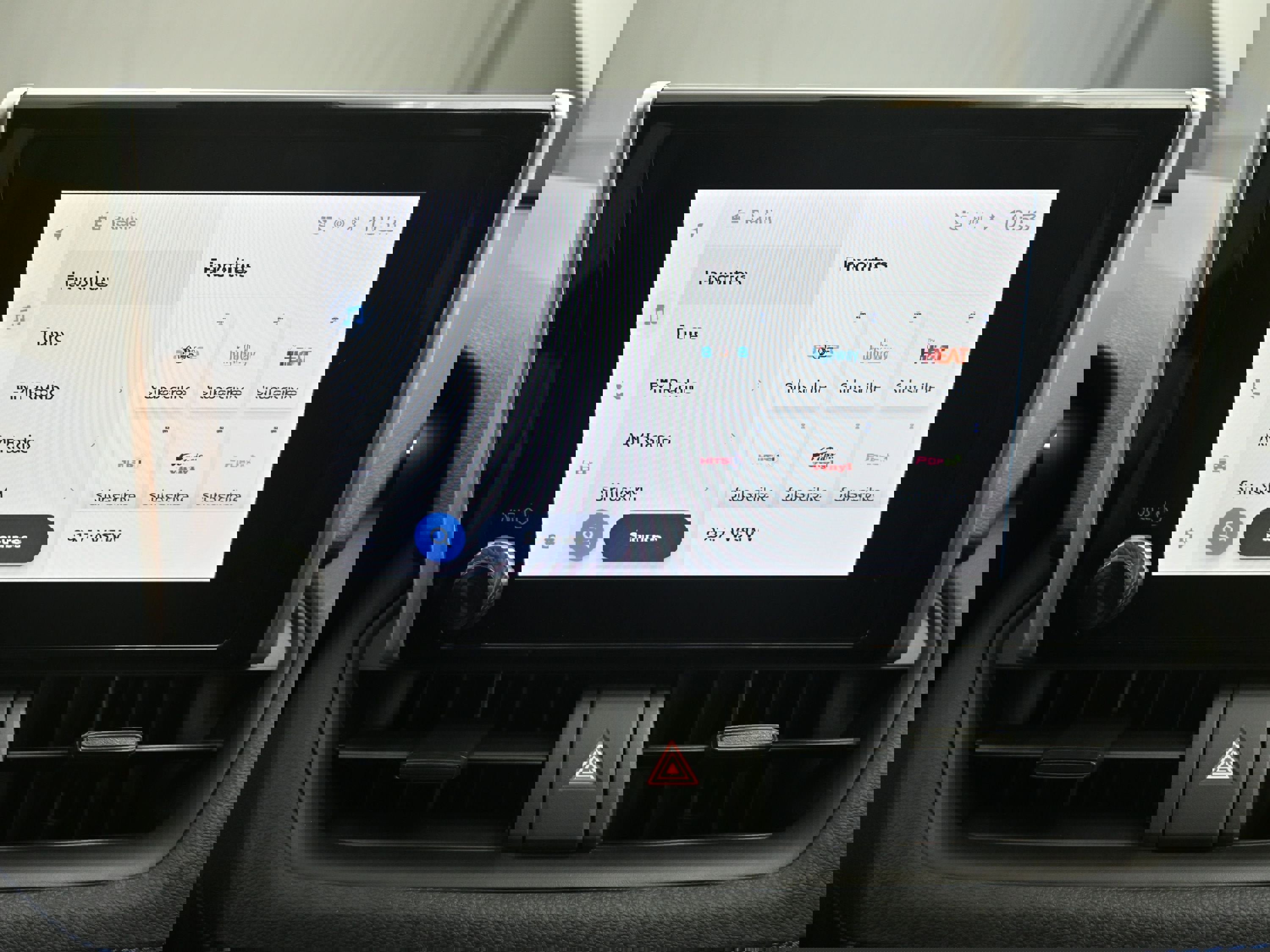 Used 2023 Toyota RAV4 SE image 14