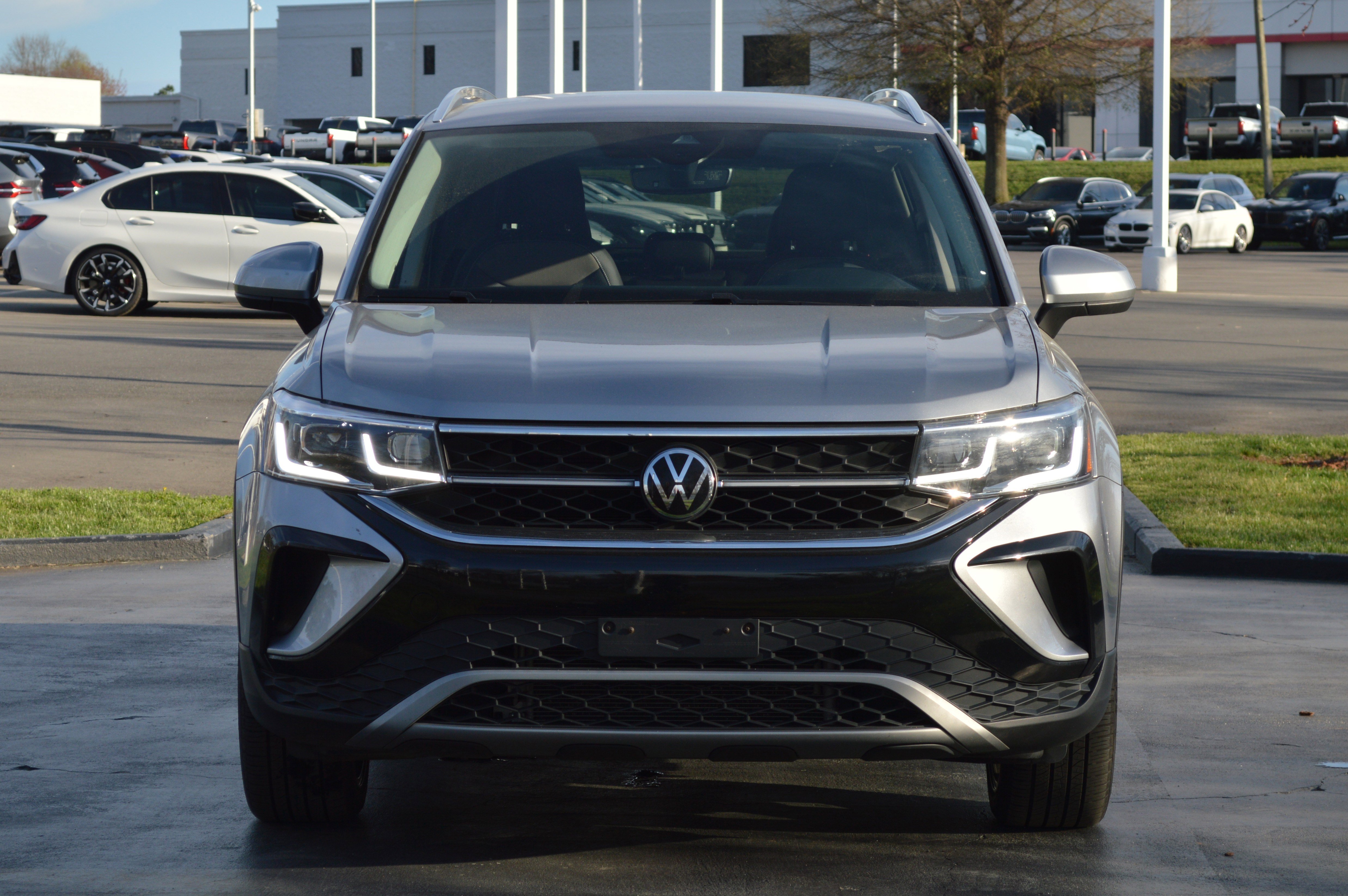 Used 2022 Volkswagen Taos SEL image 42